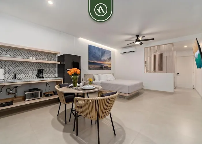 Amazing 2br With Terrace Overlooking The Marina Apartment *