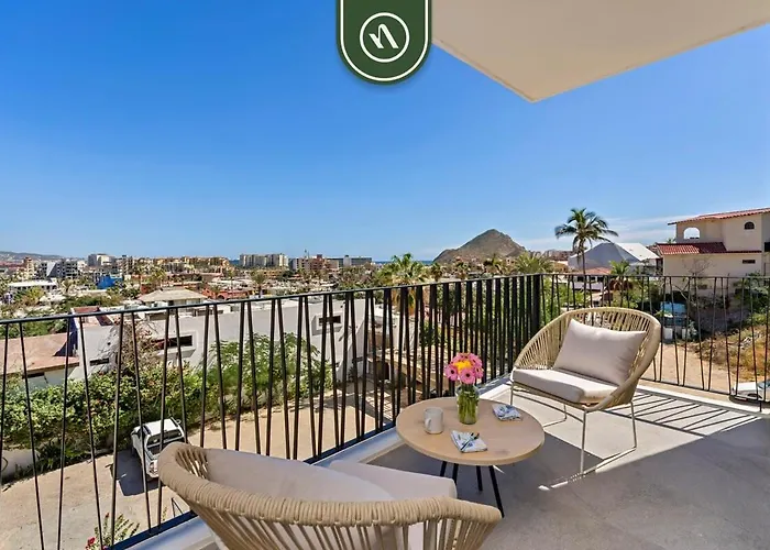 Amazing 2br With Terrace Overlooking The Marina