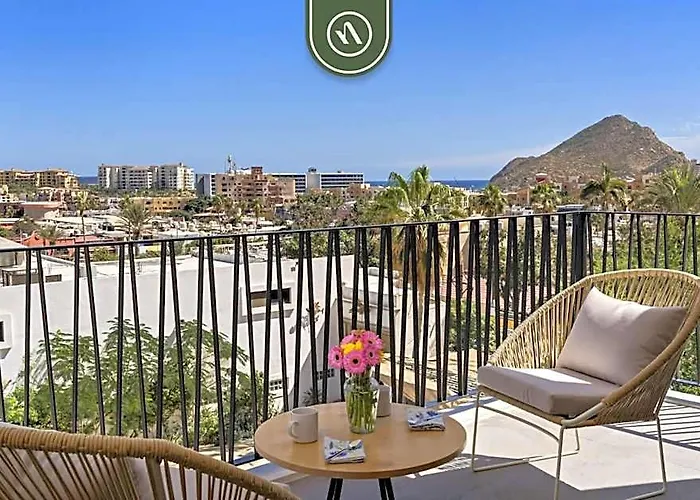 Amazing 2br With Terrace Overlooking The Marina Apartment