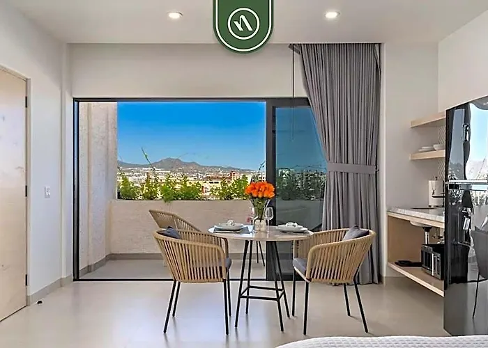 Amazing 2br With Terrace Overlooking The Marina Apartment *